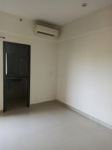 Room in 2 BHK Apartment at Kalkaji – for Rent