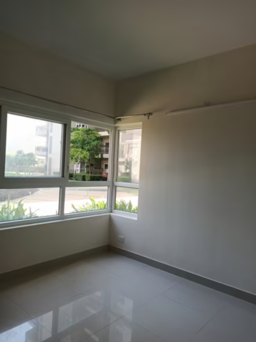 Room in 2 BHK Apartment at Kalkaji – for Rent
