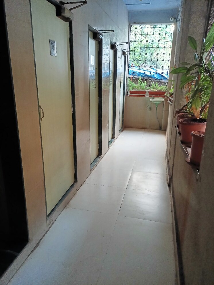 Balcony, indiabulls-sky-forest 3 Bedroom 2908 Sq.Ft. Apartment In Lower Parel Mumbai 8114276