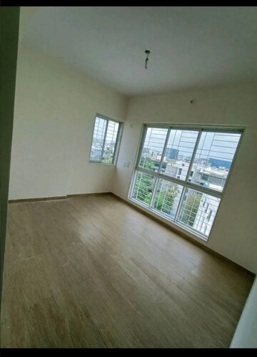Room in 1 BHK Apartment at Satyam Imperia Phase 2, Taloja – for Sale