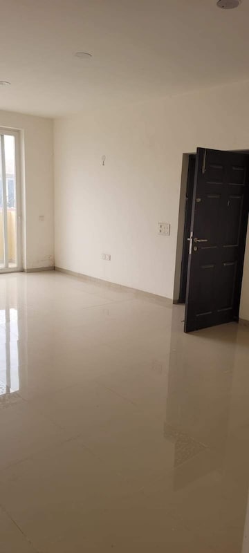 Room in 2 BHK Apartment at Kalkaji – for Rent