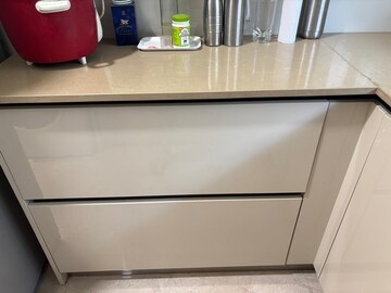 Furnished Amenities in 2 BHK Apartment at LnT Veridian, Powai – for Rent