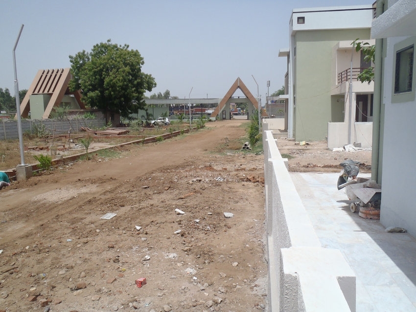 Plot For Sale in Kailash Hospital Khurja