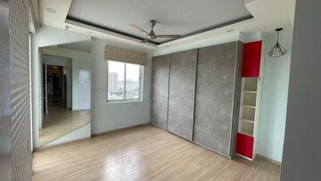 Room in 3 BHK Apartment at DLF Westend Heights New Town, Akshayanagar – for Sale