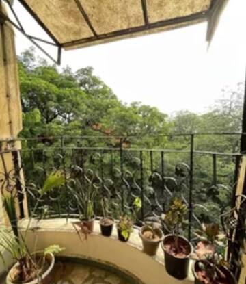 Balcony in 1 BHK Builder Floor at Lajpat Nagar 4 – for Rent
