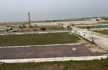 Plot For Sale in Sikandrabad
