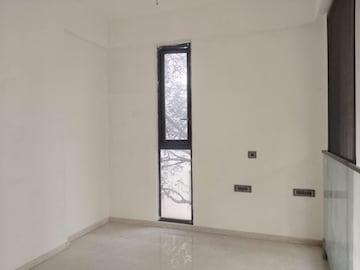 Room in 2 BHK Apartment at Sheela Smruti Apartment, Vile Parle East – for Sale