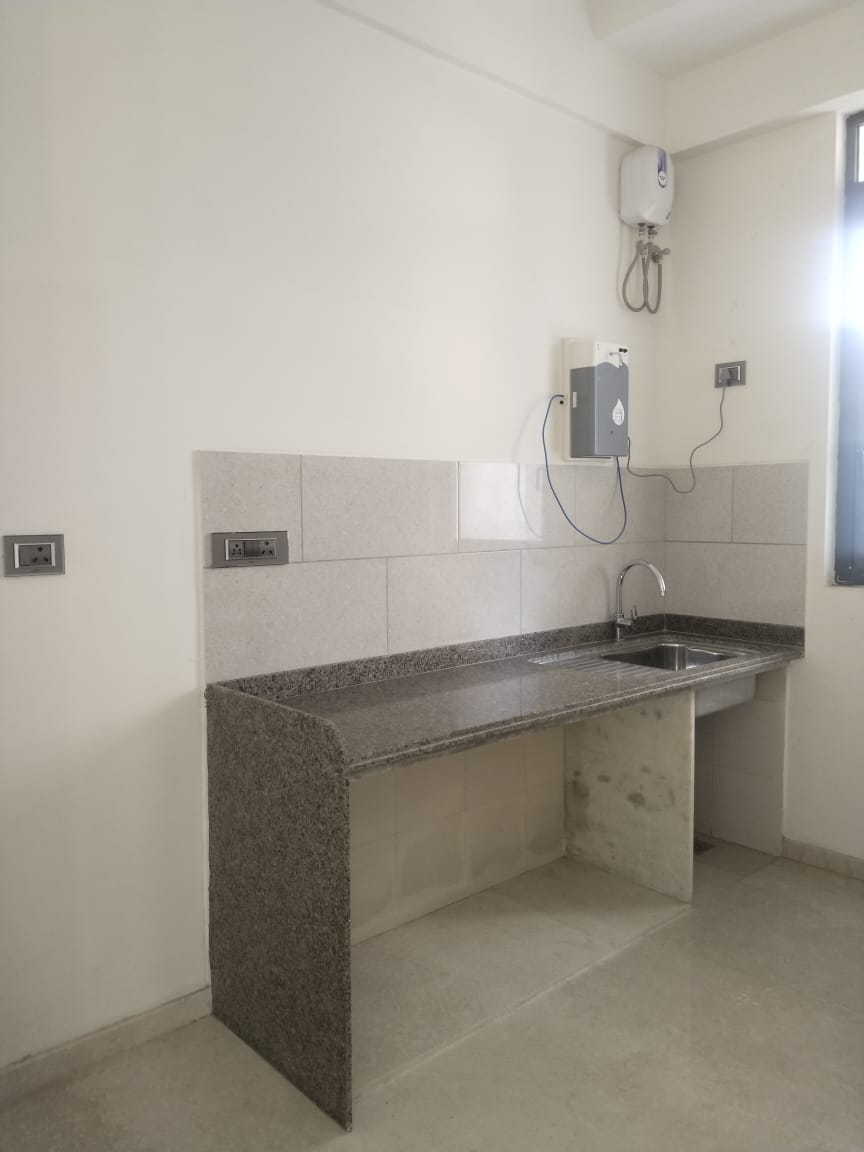 4 BHK 1274 Sq.Ft. Apartment in Sheela Smruti Apartment