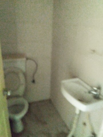 Bathroom in 2 BHK Apartment at Gomti Nagar – for Rent