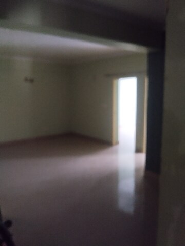 Room in 2 BHK Apartment at Gomti Nagar – for Rent