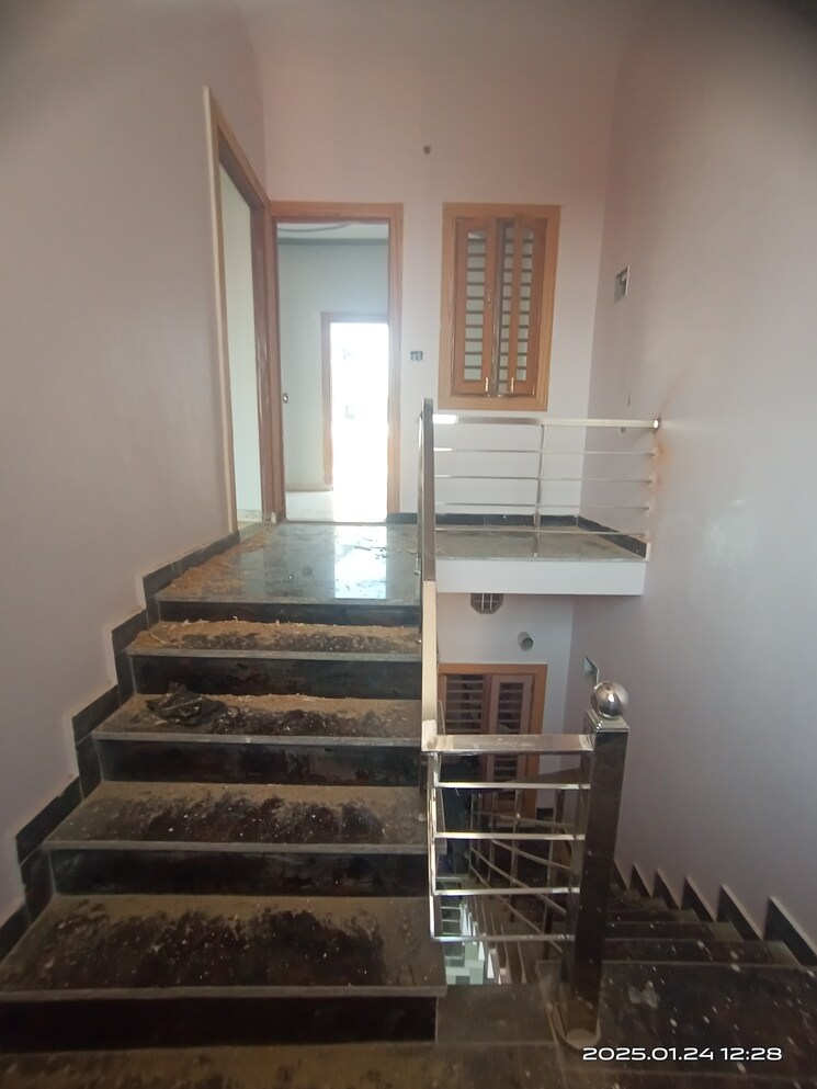 undefined, rakshapuram 4 Bedroom 106 Sq.Yd. Independent House In Rakshapuram Meerut 8114571