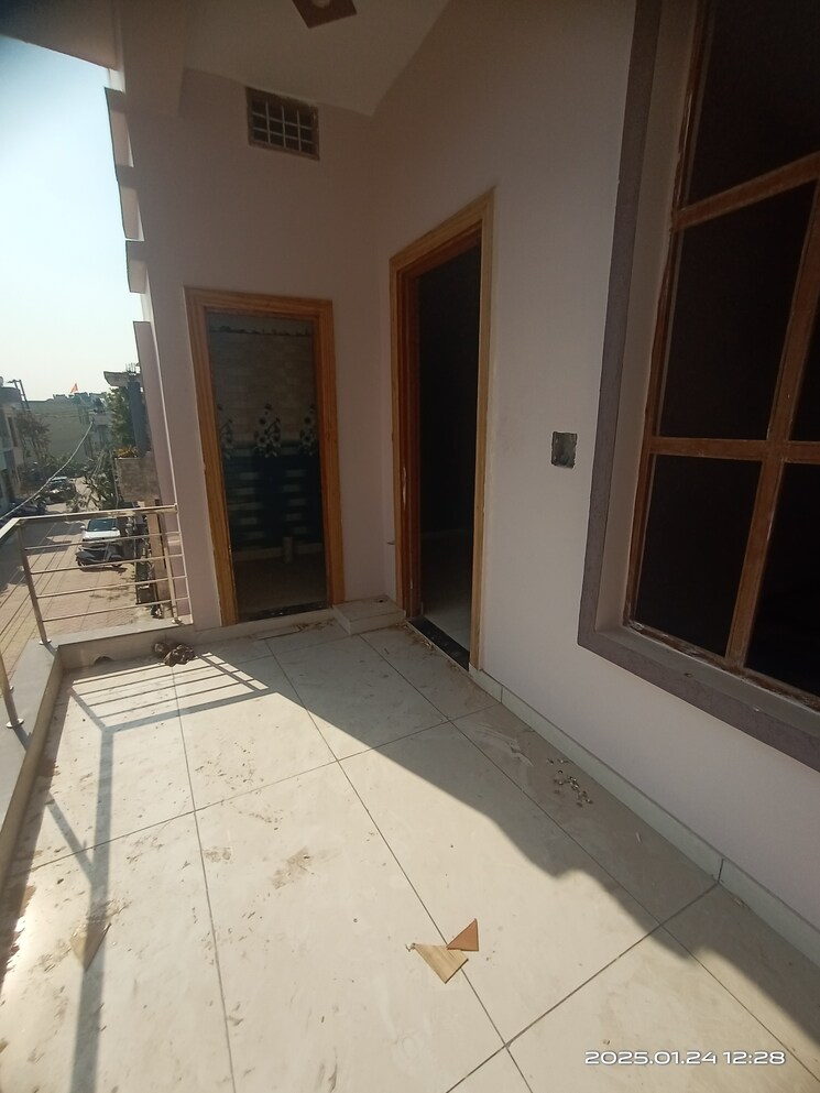 Room, rakshapuram 4 Bedroom 106 Sq.Yd. Independent House In Rakshapuram Meerut 8114571