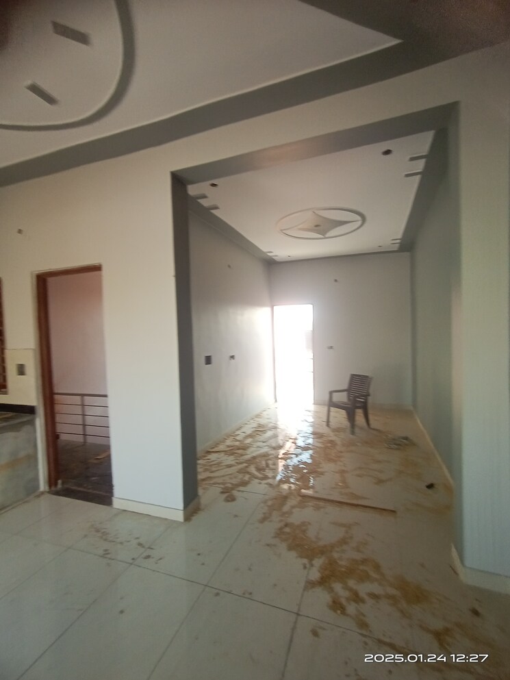 Room, rakshapuram 4 Bedroom 106 Sq.Yd. Independent House In Rakshapuram Meerut 8114571