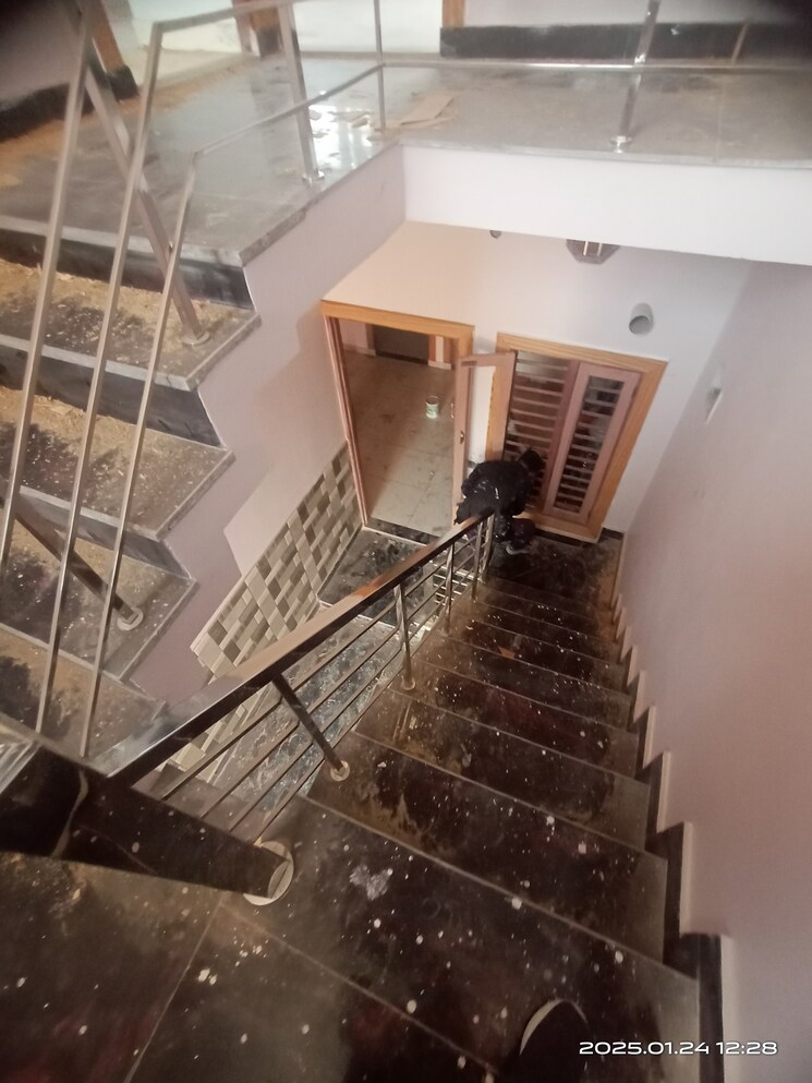 undefined, rakshapuram 4 Bedroom 106 Sq.Yd. Independent House In Rakshapuram Meerut 8114571