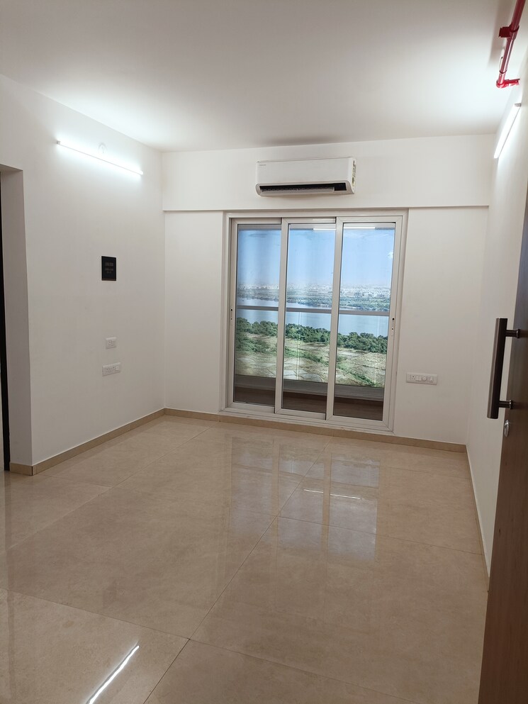 Room, dosti-west-county 2 Bedroom 558 Sq.Ft. Apartment In Balkum Pada Thane 8114610