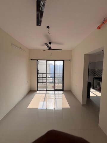 Room in 1 BHK Apartment at Sanghvi S3 Ecocity Orchid, Mahajanwadi – for Rent