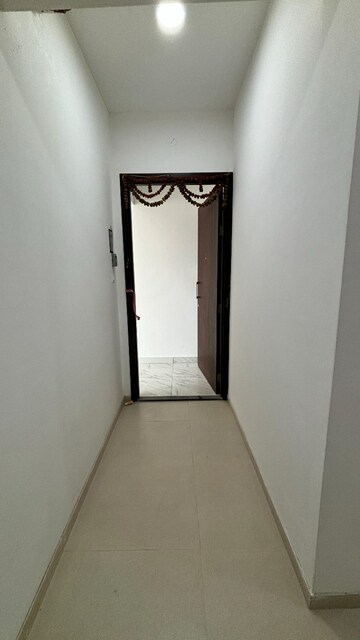 Room in 2 BHK Apartment at Raymond Ten X Habitat, Swastik Garden – for Rent