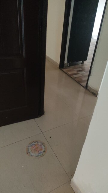 Furnished Amenities in 3 BHK Apartment at Amolik Residency, Sector 86 – for Rent