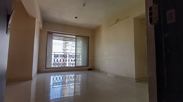 Living Room, hiranandani-estate-rodas-enclave 2 Bedroom 727 Sq.Ft. Apartment In Ghodbunder Road Thane 8114803