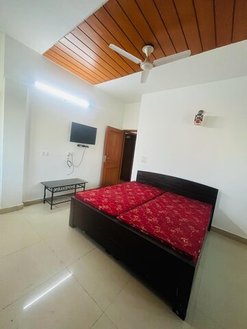 Bedroom in 1 BHK Builder Floor at Ansal Sushant Lok I, Sector 43 – for Rent