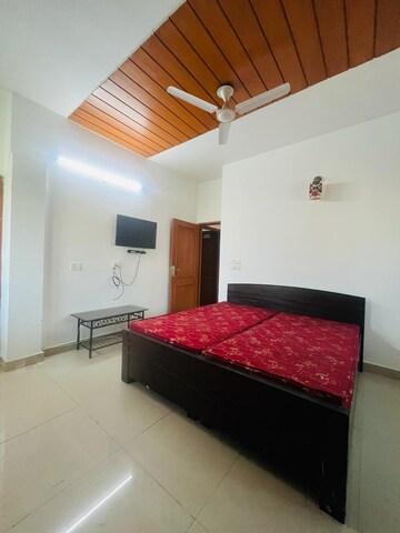 Bedroom in 1 BHK Builder Floor at Ansal Sushant Lok I, Sector 43 – for Rent