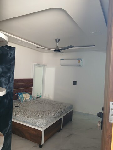 Master Bedroom in 2 BHK Builder Floor at Sector 15 – for Rent