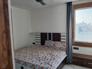 Bedroom in 2 BHK Builder Floor at Sector 15 – for Rent