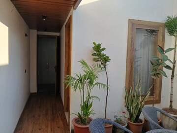Living Room in 2 BHK Builder Floor at Sector 15 – for Rent