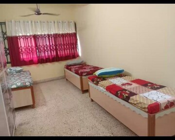 Room in  Pg at Dadar West – for Rent