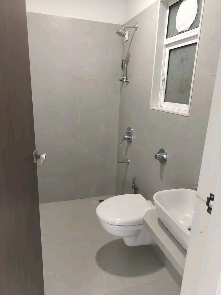 Bathroom, emerald-isle-2 1 Bedroom 394 Sq.Ft. Apartment In Powai Mumbai 8114890