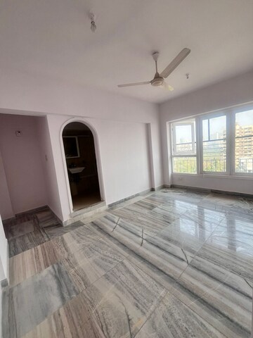 Bedroom in 2 BHK Apartment at Andheri West – for Rent