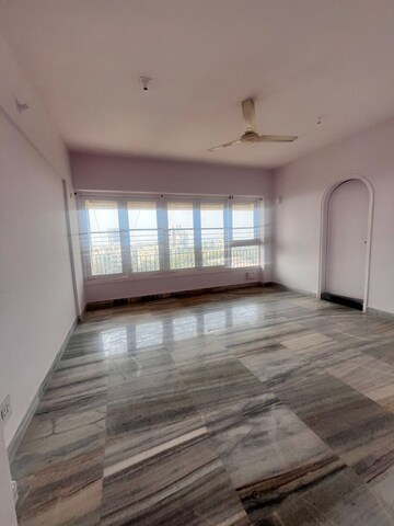 Room in 3 BHK Apartment at Andheri West – for Rent