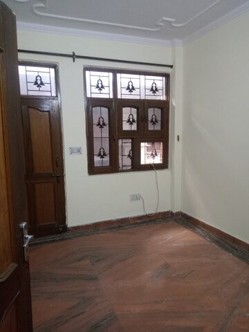 Bedroom in 2 BHK Apartment at Paschim Vihar – for Rent