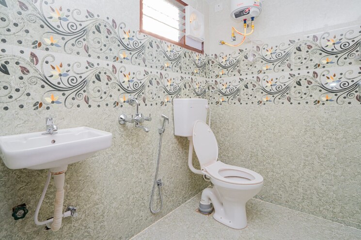 Attached Bathroom, manikonda 3 Bedroom 1850 Sq.Ft. Apartment In Manikonda Hyderabad 8114949