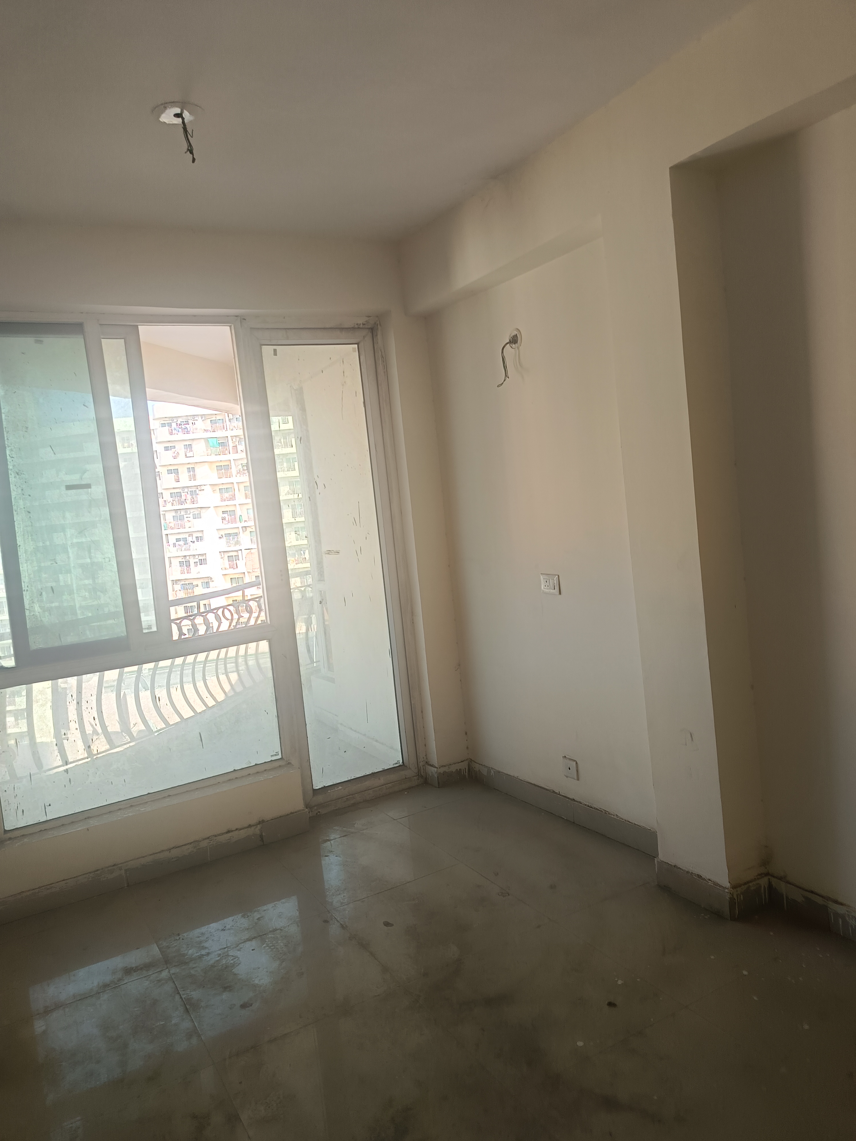 2 BHK + Pooja Room 1000 Sq.Ft. Apartment in Sikka Karmic Greens