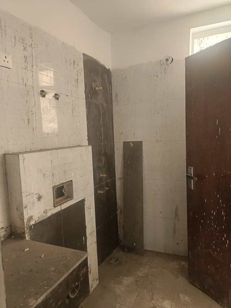 Bathroom, sikka-karmic-greens 2 Bedroom 1000 Sq.Ft. Apartment In Sector 78 Noida 8114958