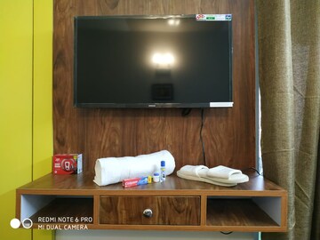 Furnished Amenities in 2 BHK Apartment at Ajnara Grand Heritage, Sector 74 – for Rent