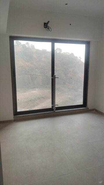 Bedroom in 2 BHK Apartment at Kanakia Silicon Valley, Powai – for Rent