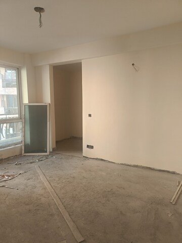 Room in 3 BHK Apartment at Sikka Karmic Greens, Sector 78 – for Sale