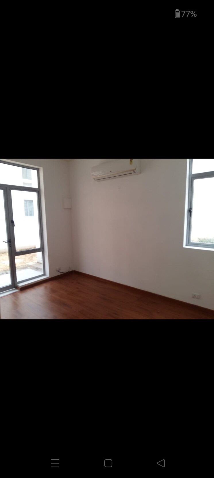 Room, vatika-india-next 4 Bedroom 400 Sq.Ft. Independent House In Sector 82 Gurgaon 8114969