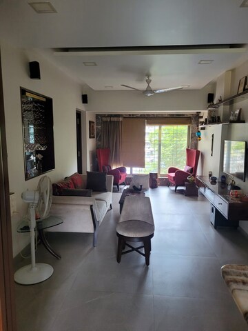 Living Room in 3 BHK Apartment at Andheri West – for Rent