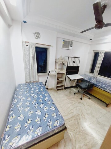 Bedroom in 2 BHK Apartment at Sagar Sangam, Bandra West – for Rent