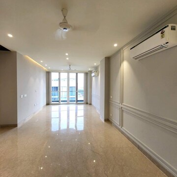 Room in 4 BHK Builder Floor at Ansal API Esencia, Sector 67 – for Sale