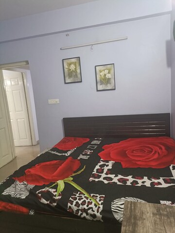 Bedroom in 2 BHK Apartment at Amrapali Silicon City, Sector 76 – for Rent