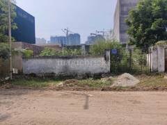 Plot For Sale in Sector 82