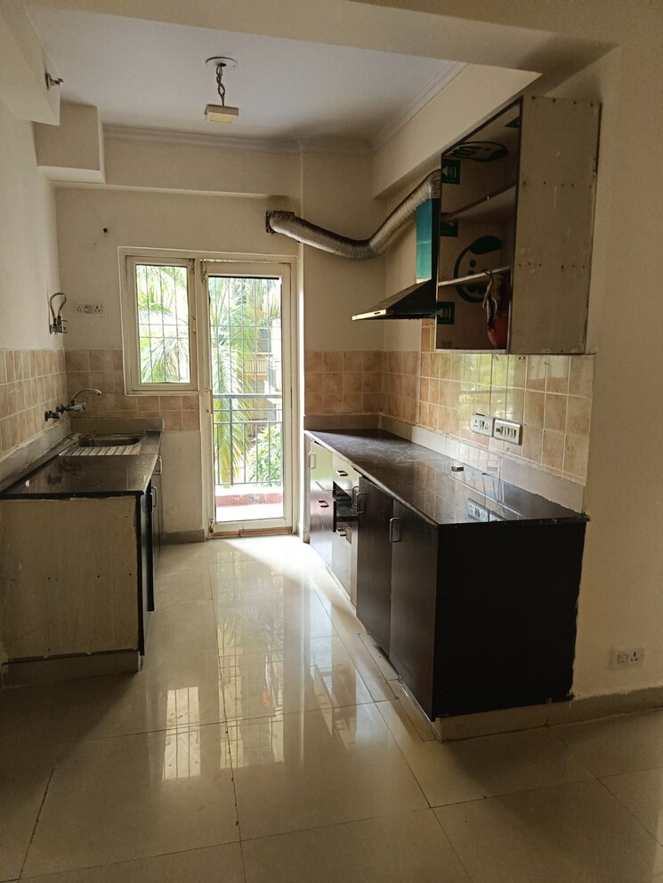 Kitchen, sikka-karmic-greens 3 Bedroom 1510 Sq.Ft. Apartment In Sector 78 Noida 8115004
