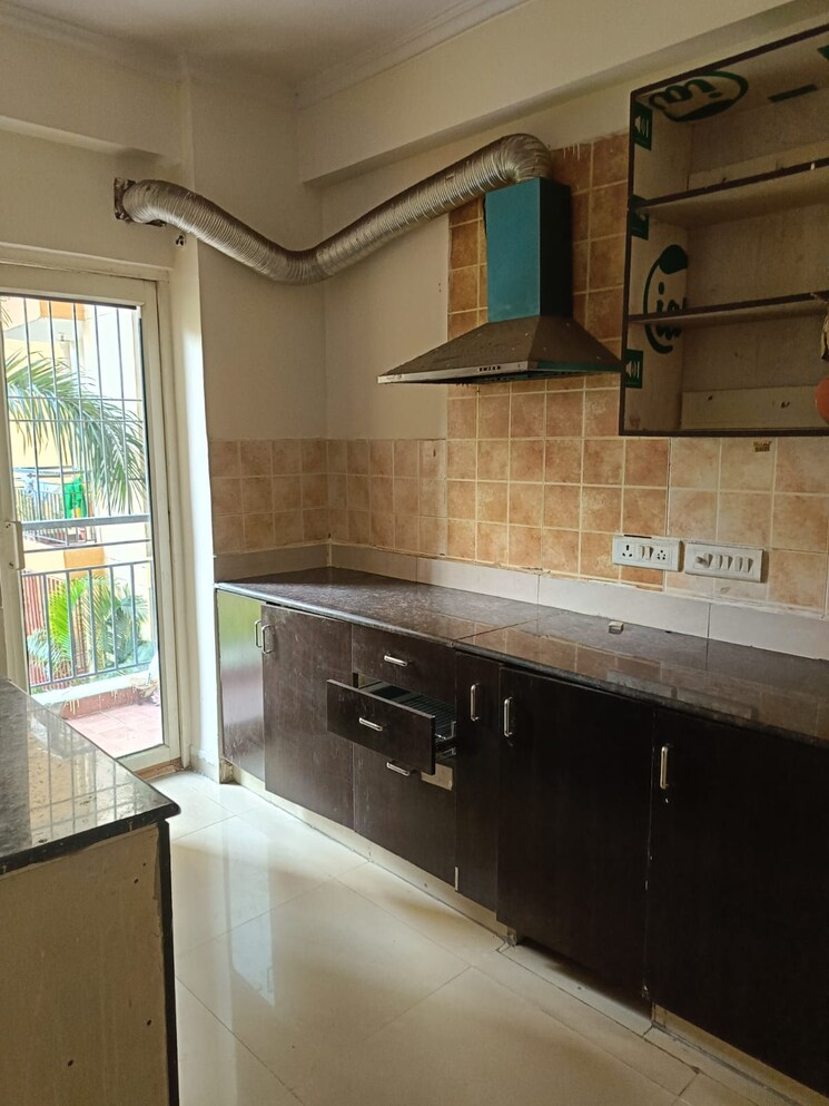 Kitchen, sikka-karmic-greens 3 Bedroom 1510 Sq.Ft. Apartment In Sector 78 Noida 8115004