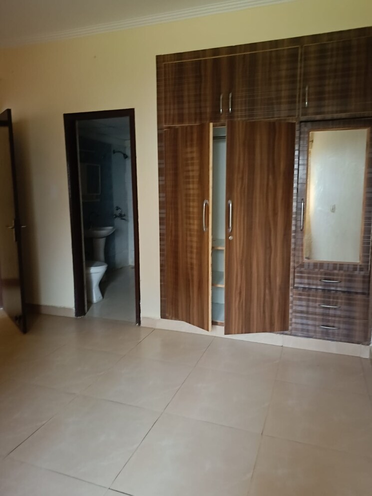 Room, sikka-karmic-greens 3 Bedroom 1910 Sq.Ft. Apartment In Sector 78 Noida 8115015