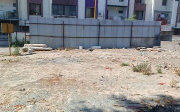 Plot For Sale in Sector 82