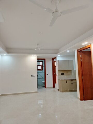3 BHK Builder Floor For Rent in Saket